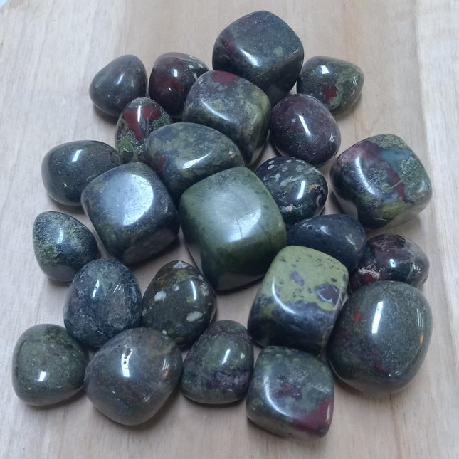 Drakenbloed trommelstenen per 250 gram