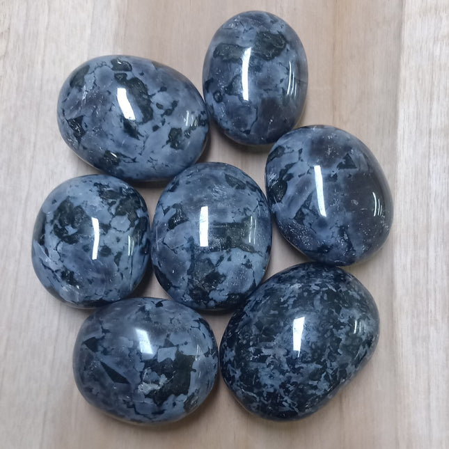 Merliniet handstenen per 500 gram