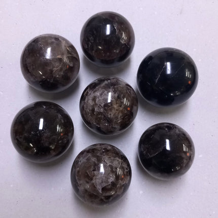 Rookkwarts geslepen bollen per kilo