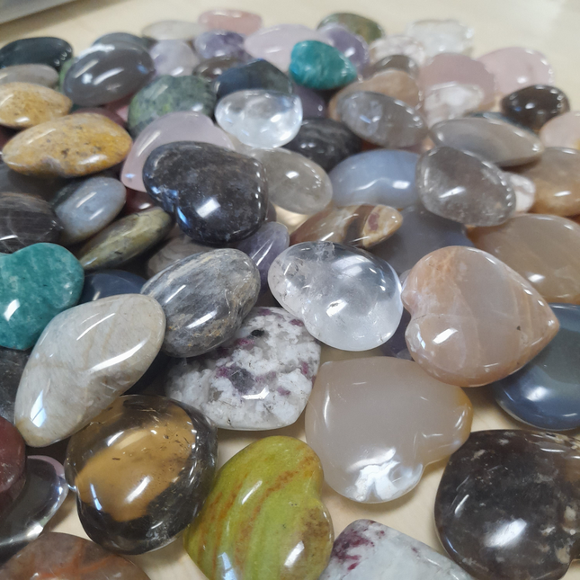 Mix kleine edelstenen hartjes – ca. 250 gram