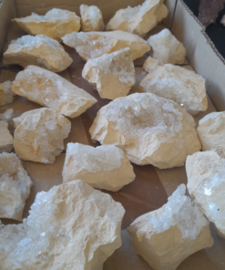 Calciet Clusters – Marokko – ca. 1 kg (meerdere stukjes)