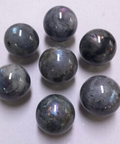 Labradoriet geslepen bollen paars per kilo