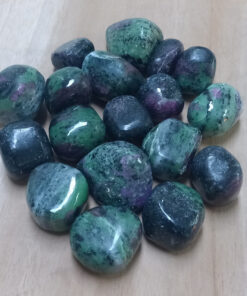 Robijn in zoisiet trommelstenen per 250 gram