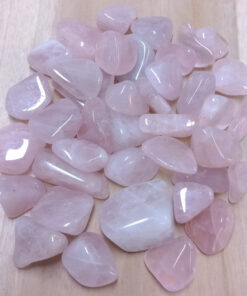 Rozenkwarts trommelstenen per 250 gram