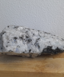 Alternative view of Maansteen Regenboog Ruw - nr 4